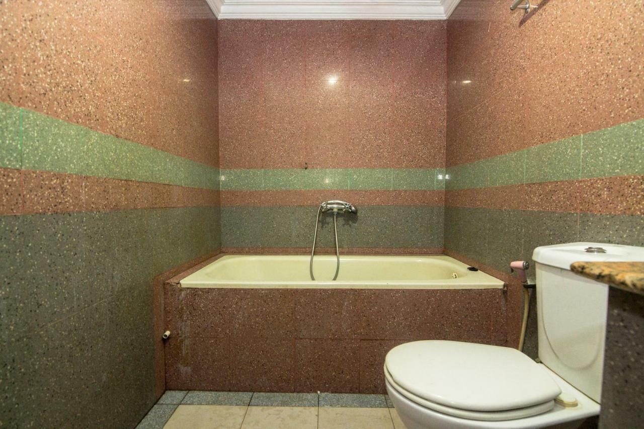Oyo 1223 Hotel Bahari Batam Eksteriør billede