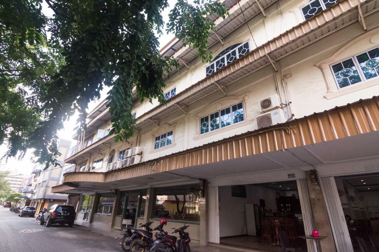 Oyo 1223 Hotel Bahari Batam Eksteriør billede